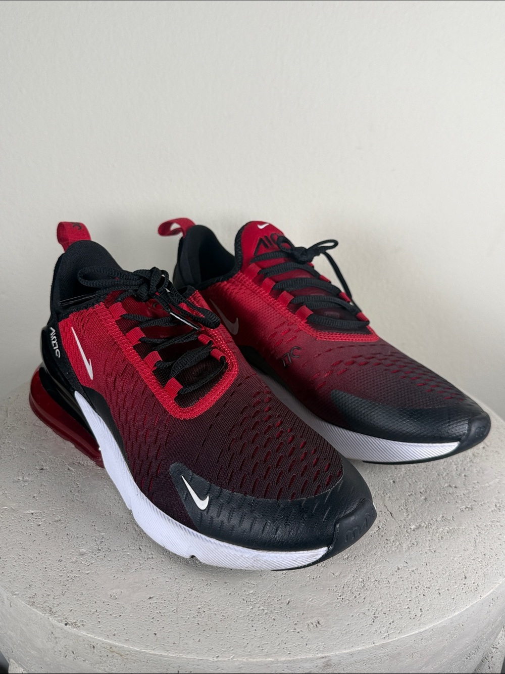 Nike Air 270s Men’s Sneakers - Red and Black Gradient